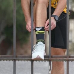 CALCETINES DE RUNNING #COMOUNACABRA Unisex - KAMUABU Color NEGRO Trail 15CM 11 CALCETINES DE RUNNING #COMOUNACABRA Unisex - KAMUABU Color NEGRO Trail 15CM -Mejor Ropa Tienda calcetines de running comounacabra unisex kamuabu color negro trail 15cm 4