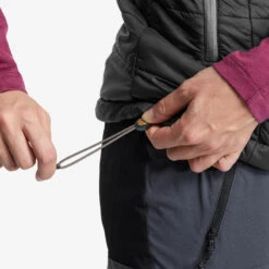 Chaleco Acolchado De Montaña Y Trekking Mujer Forclaz MT100 Negro 11 Chaleco Acolchado De Montaña Y Trekking Mujer Forclaz MT100 Negro -Mejor Ropa Tienda chaleco acolchado de montaa y trekking mujer forclaz mt100 negro 3